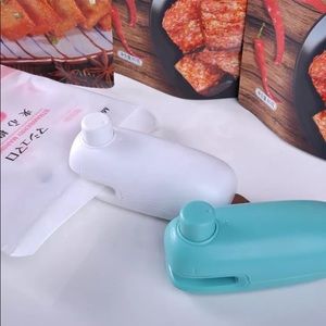 2 in 1 MINI BAG SEALER & CUTTER